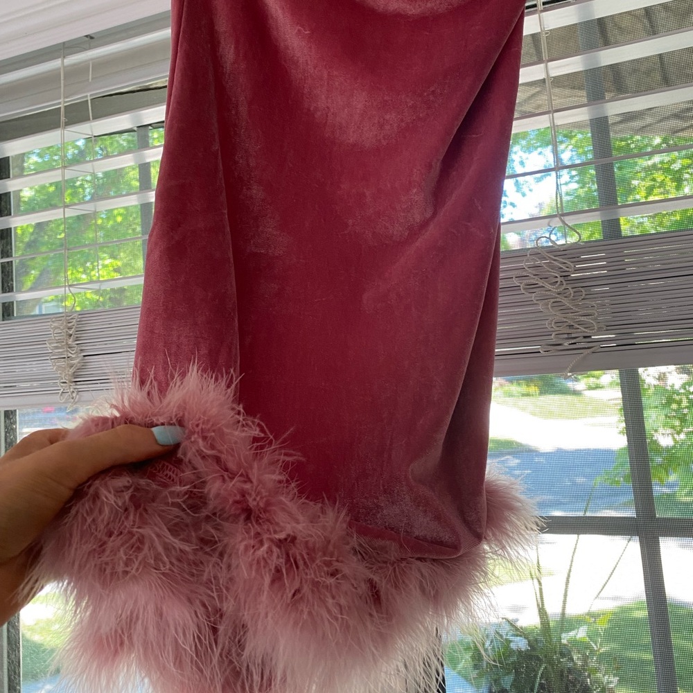 pink dress
